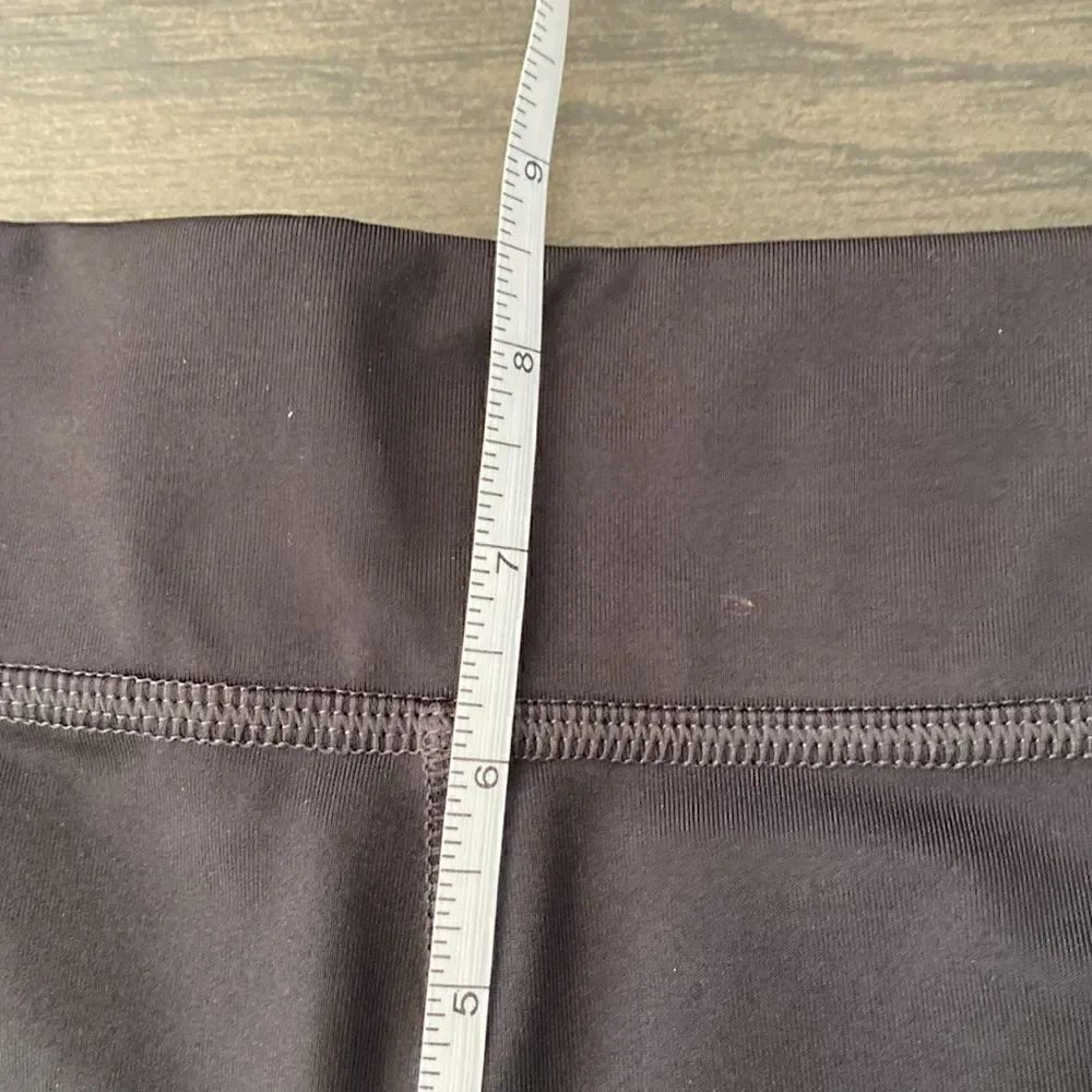 Susan Lucci Black athletic leggings Medium Petite